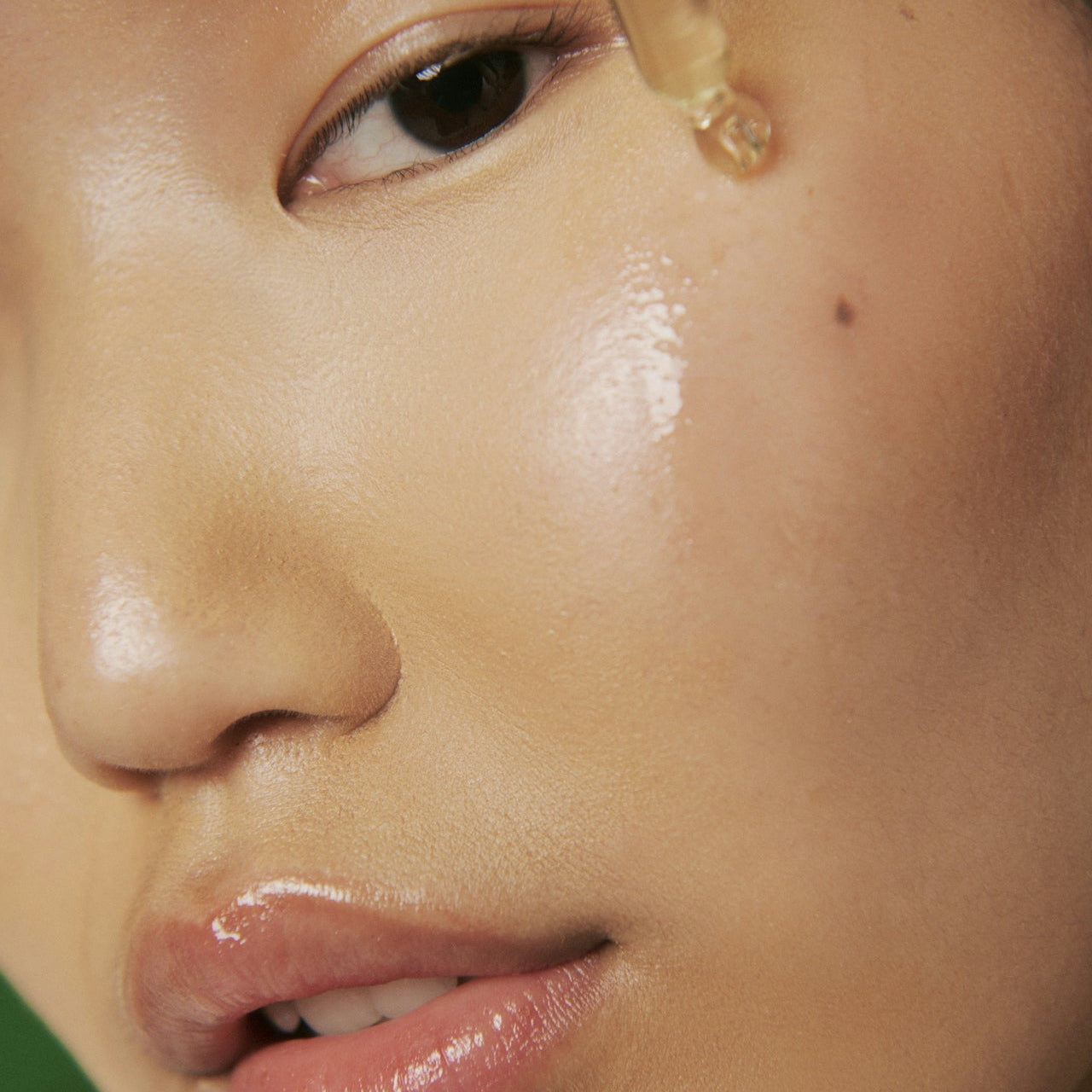Niacinamide: The Skincare Hero You Didn’t Know You Needed